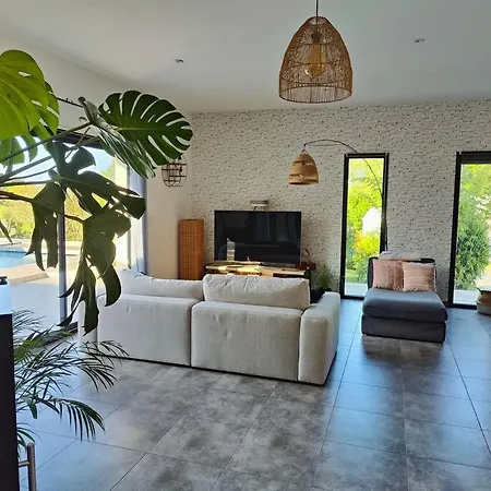 Moderne Perigueux Villa
